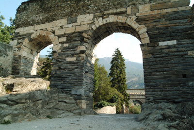 Passeggiata archeologica alla scoperta della Segusio romana (sabato 24/09/2022 pomeriggio e domenica 25/09/2022 mattina) e I tesori nascosti della Cattedrale (domenica 25/09/2022 pomeriggio)